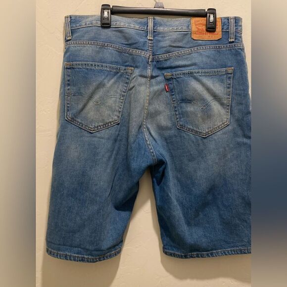 Levi’s mens 569 shorts loose straight, size 36, EUC - Picture 5 of 8